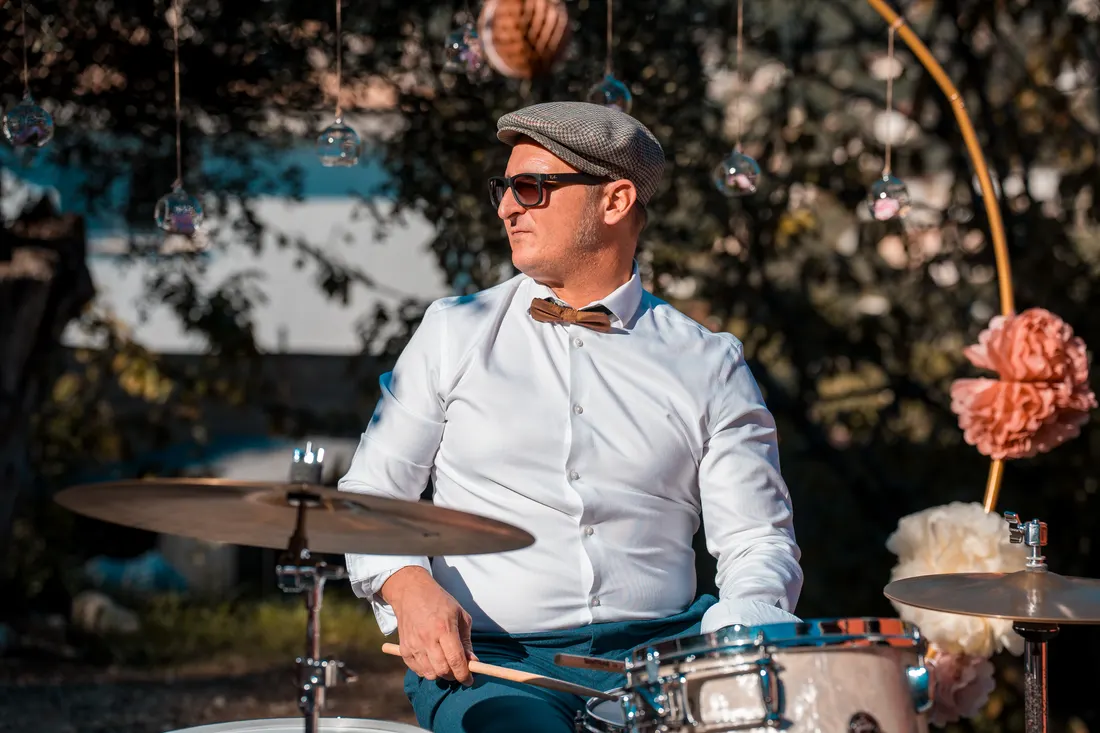 Le batteur en pleine prestation